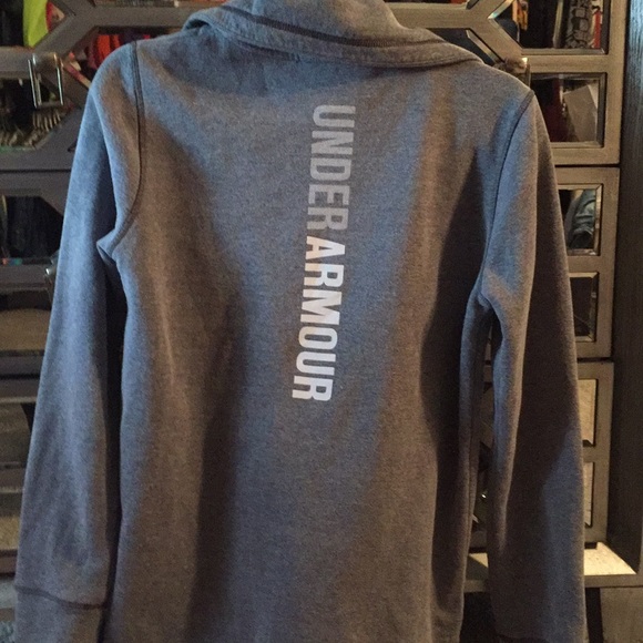 Under Armour Sweatshirt - Picture 2 of 6